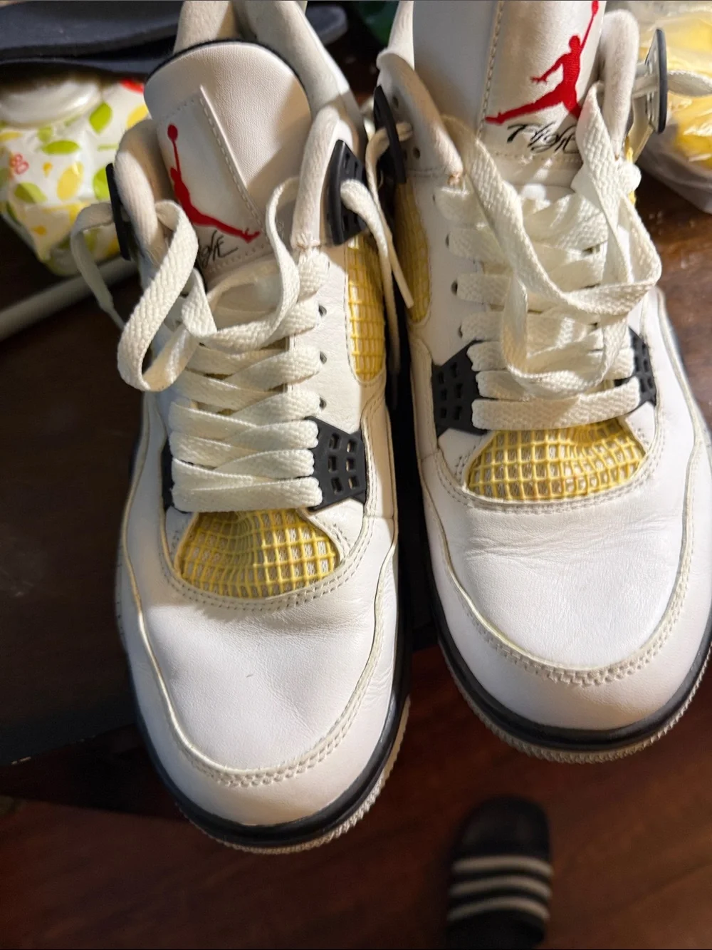 Jordan Men’s Retro 4 White Yellow Black
